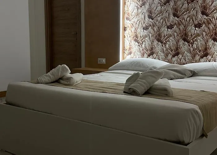 Gasthof Gregory Lem Collection