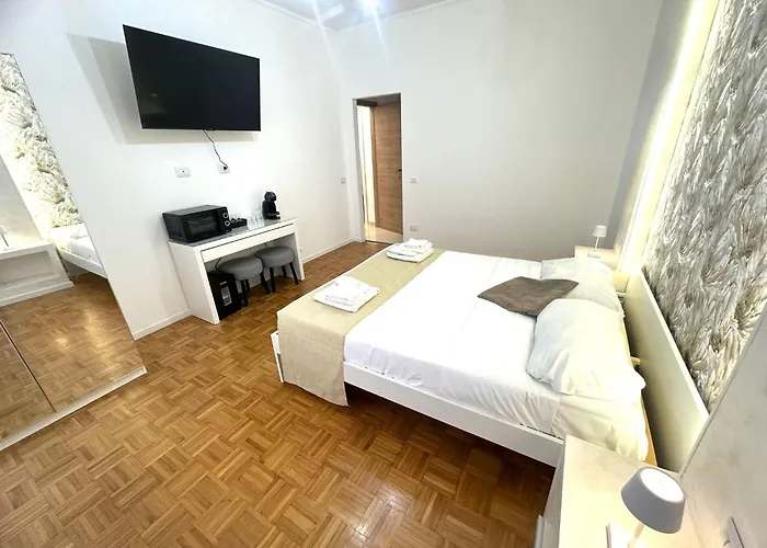 Gregory Lem Collection Gasthof Rom